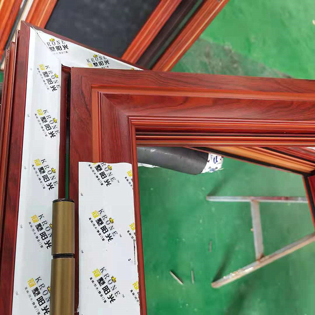 新中式断桥铝木纹门窗