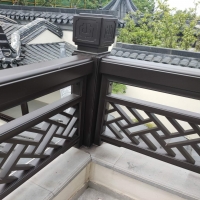 中式别墅的阳台栏杆选哪种好「冠墅阳光」