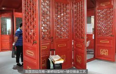 中式红色门窗定制_纯正朱红色京派中式门窗「冠