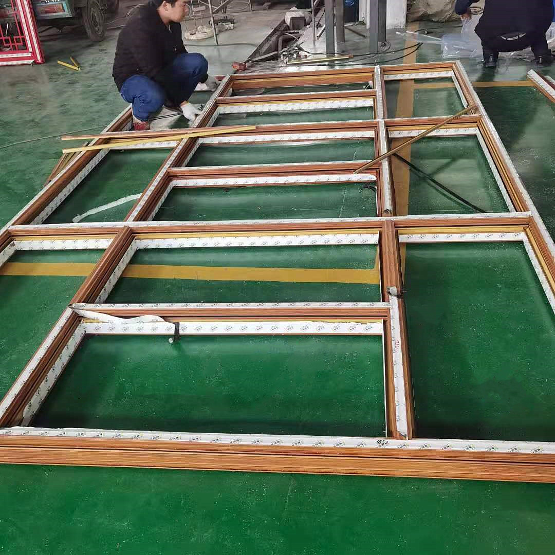 铝合金中式门窗
