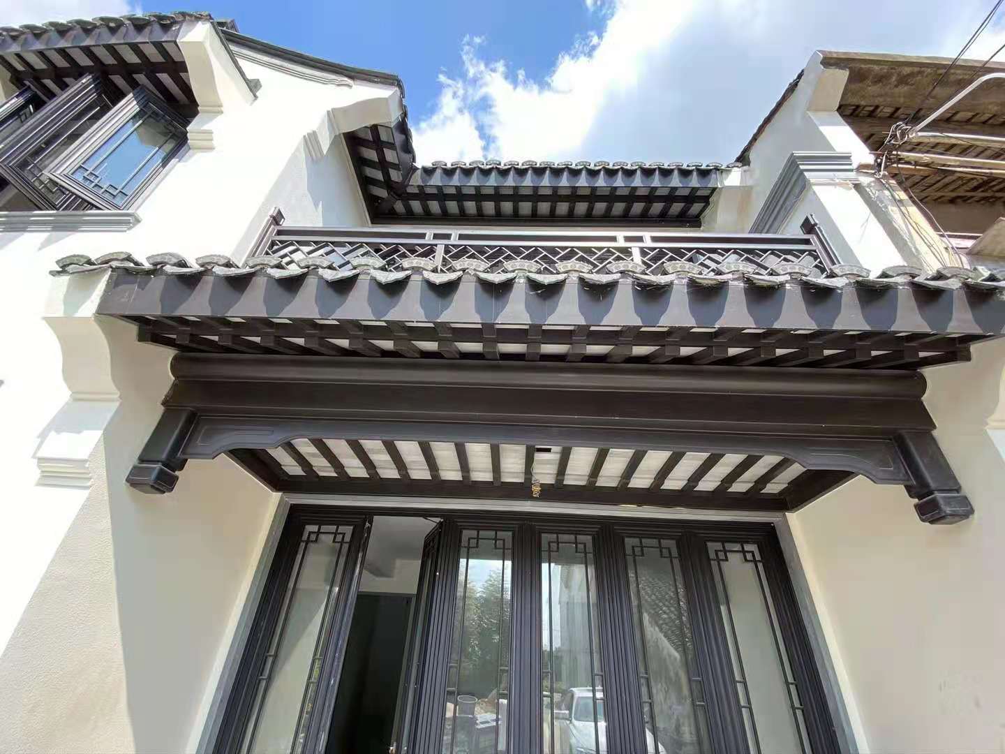 大理仿古花格门窗